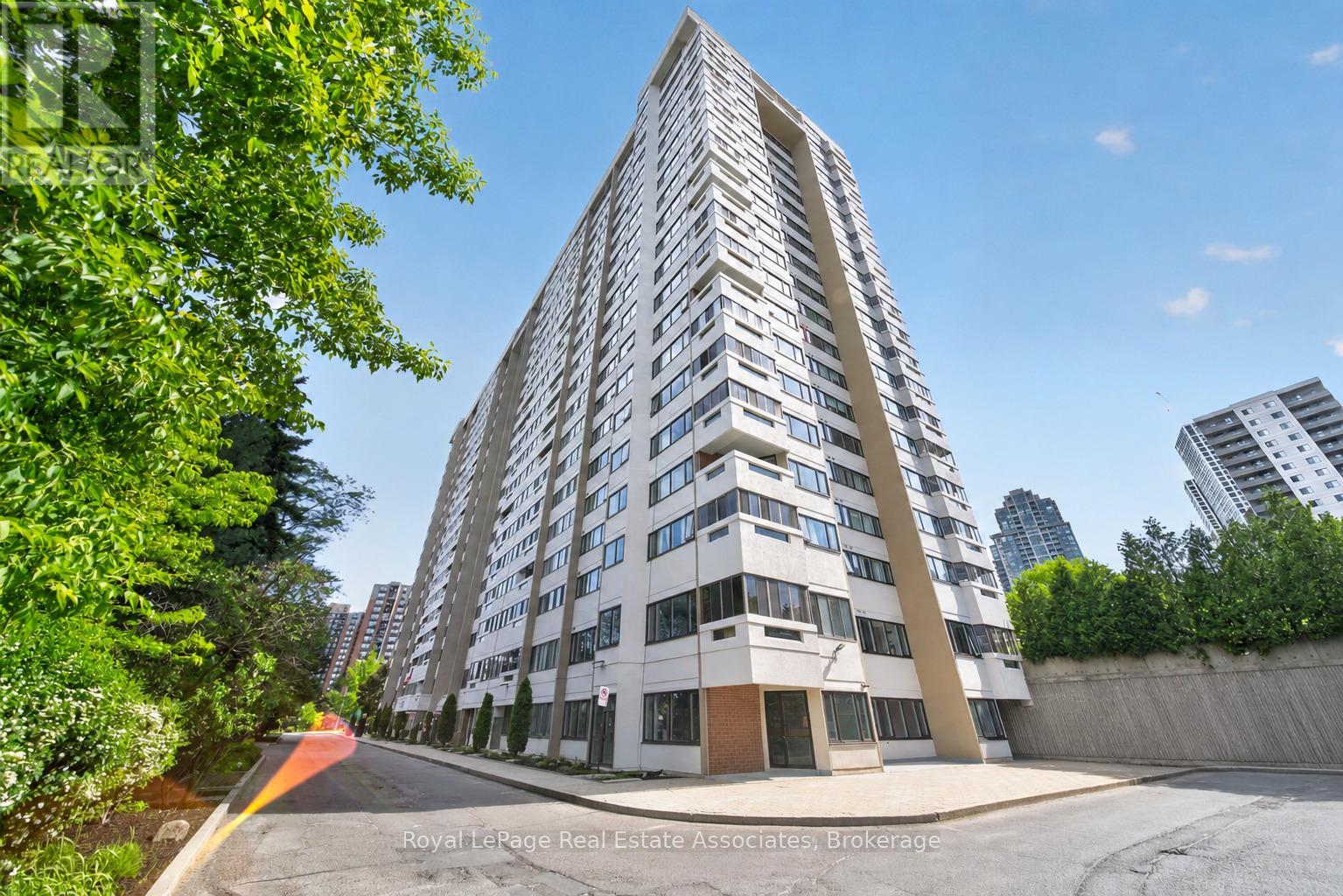Photo of 1580 Mississauga Valley Boulevard