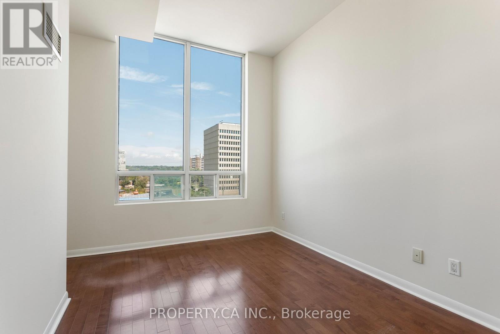 #703 3391 BLOOR STREET W - Image 19
