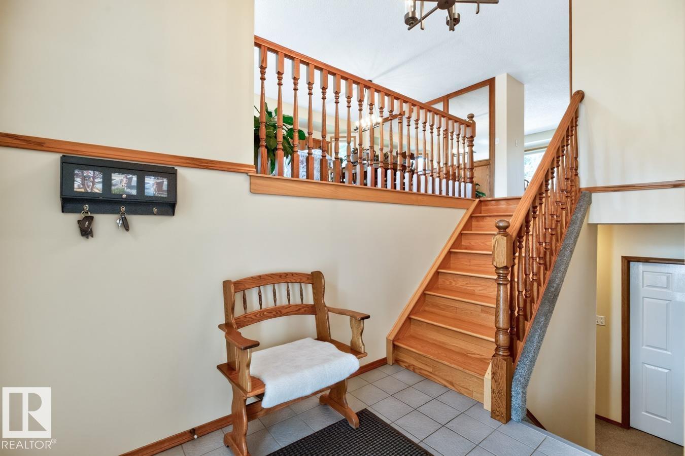 133 MEADOWVIEW DR - 26
