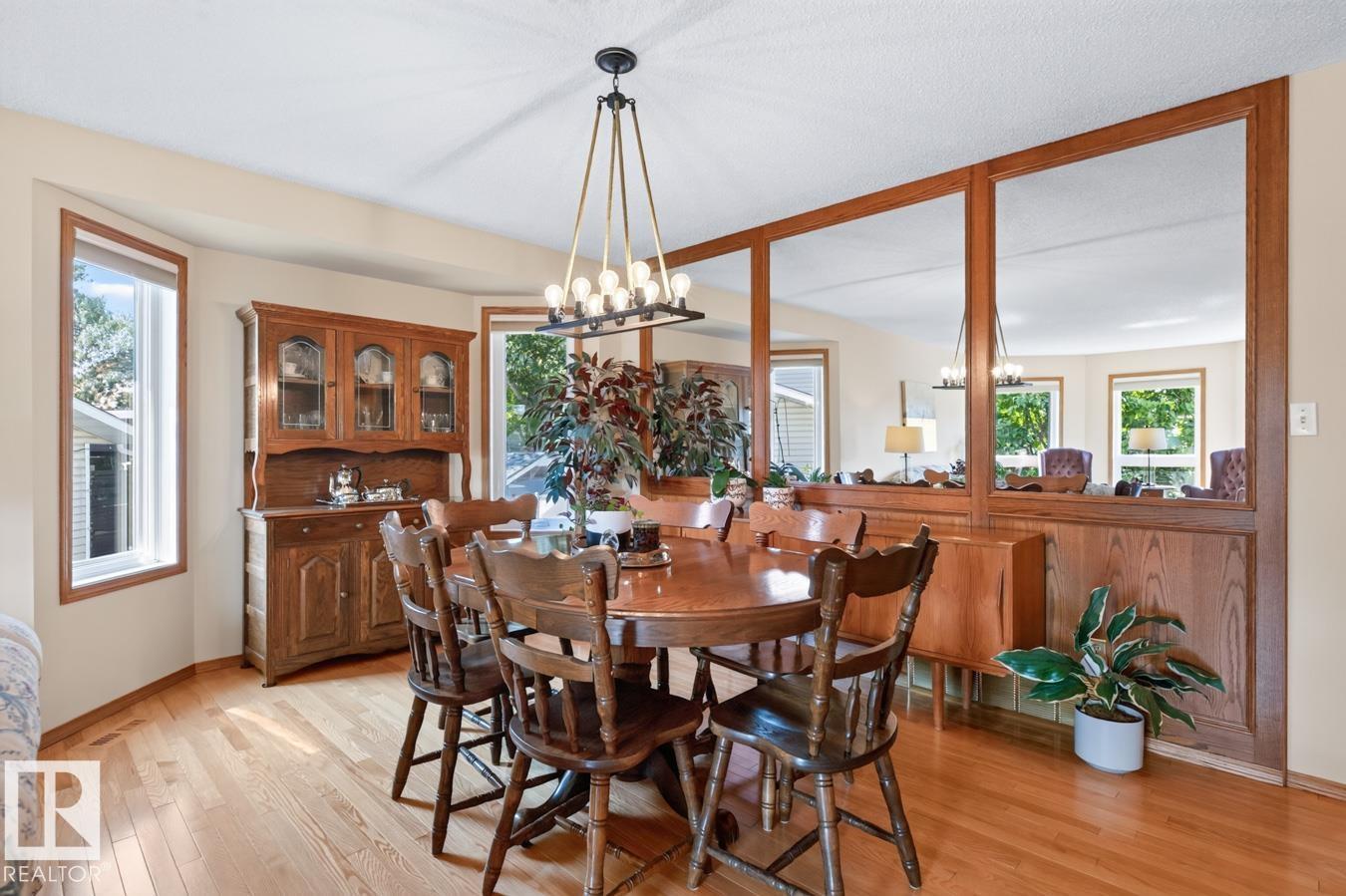 133 MEADOWVIEW DR - 6