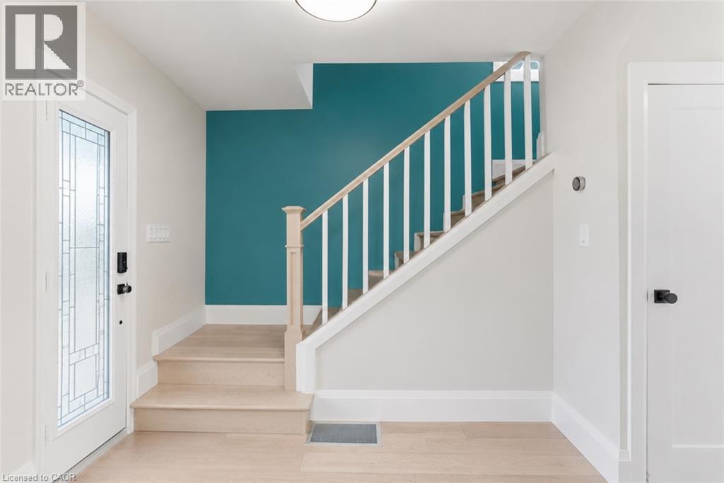 285 BEACH Boulevard - 20