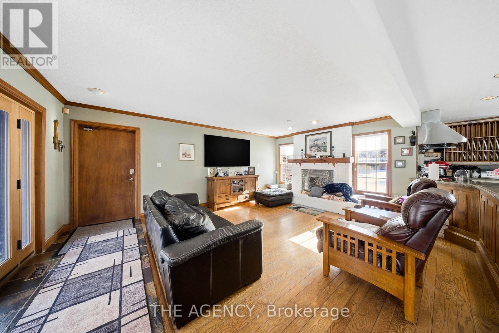 30 GOODFELLOW CRESCENT - 8