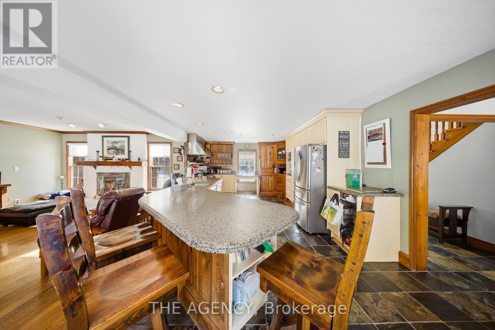 30 GOODFELLOW CRESCENT - 16