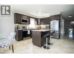Living room - 48 Nightingale Drive, Brantford, ON N3T0G3 Photo 7