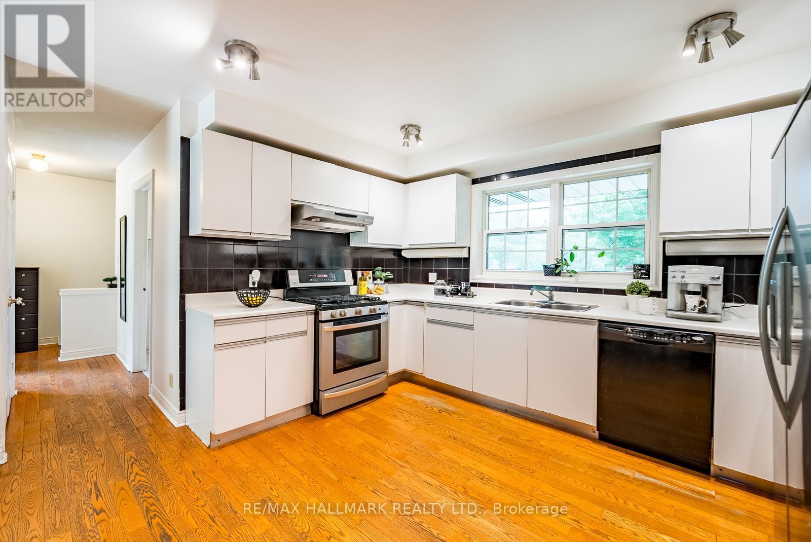 23 FORFARDALE ROAD - Image 17
