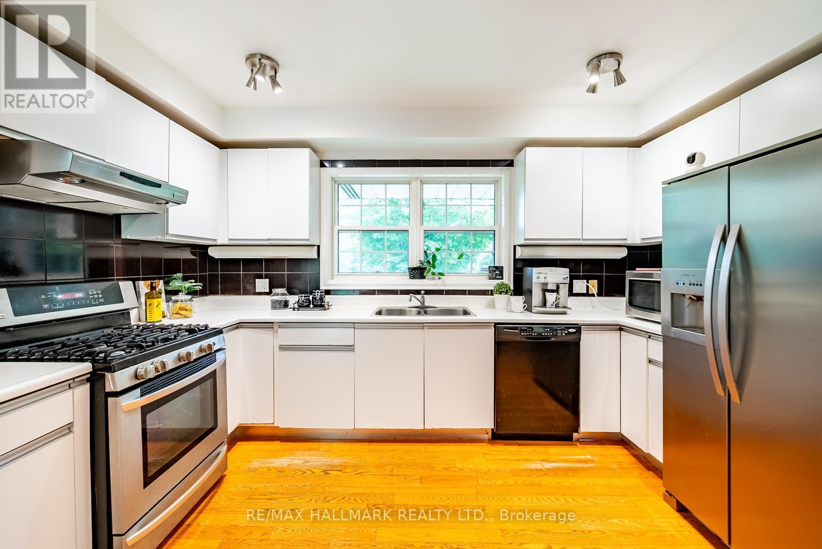 23 FORFARDALE ROAD - Image 18