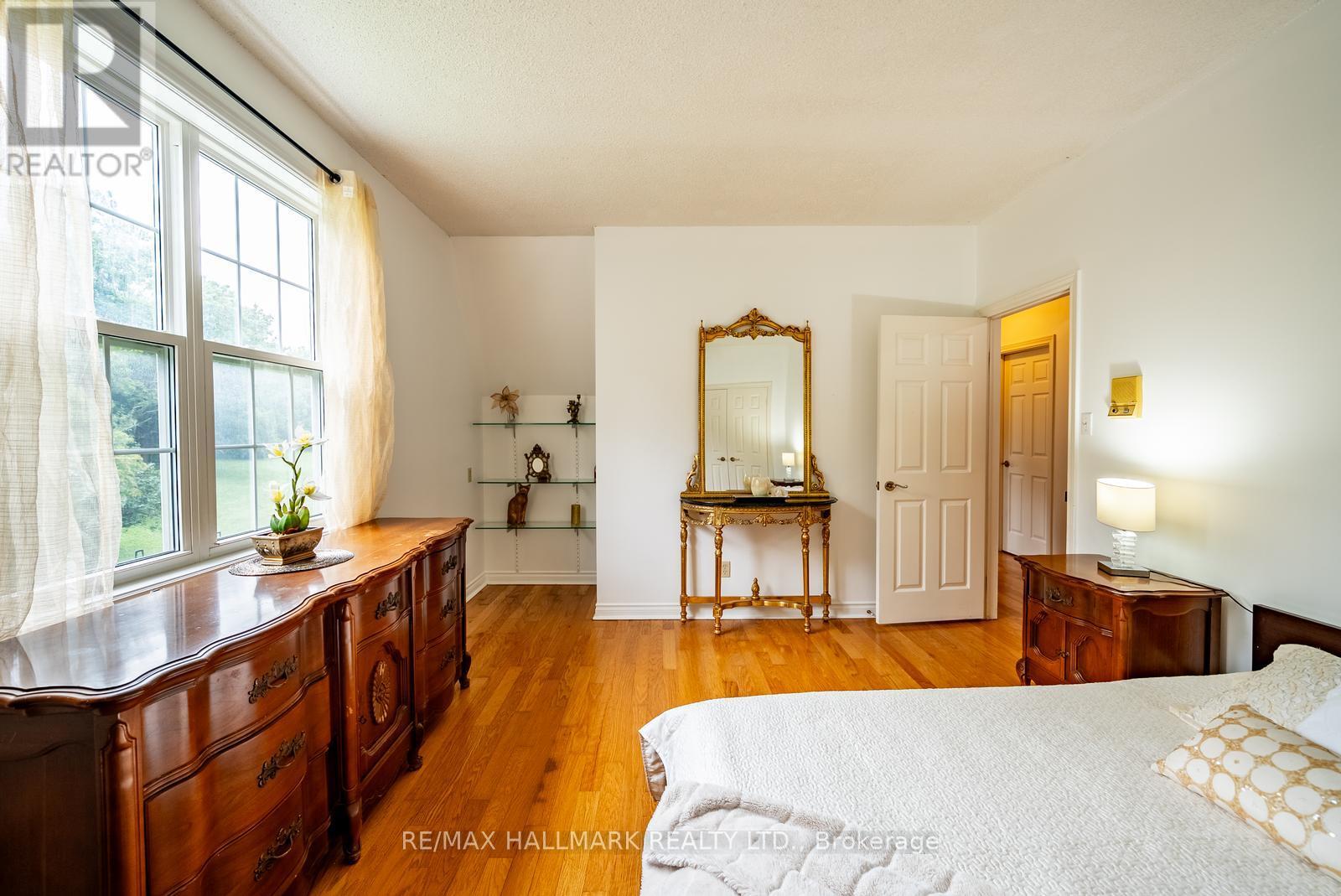 23 FORFARDALE ROAD - Image 24