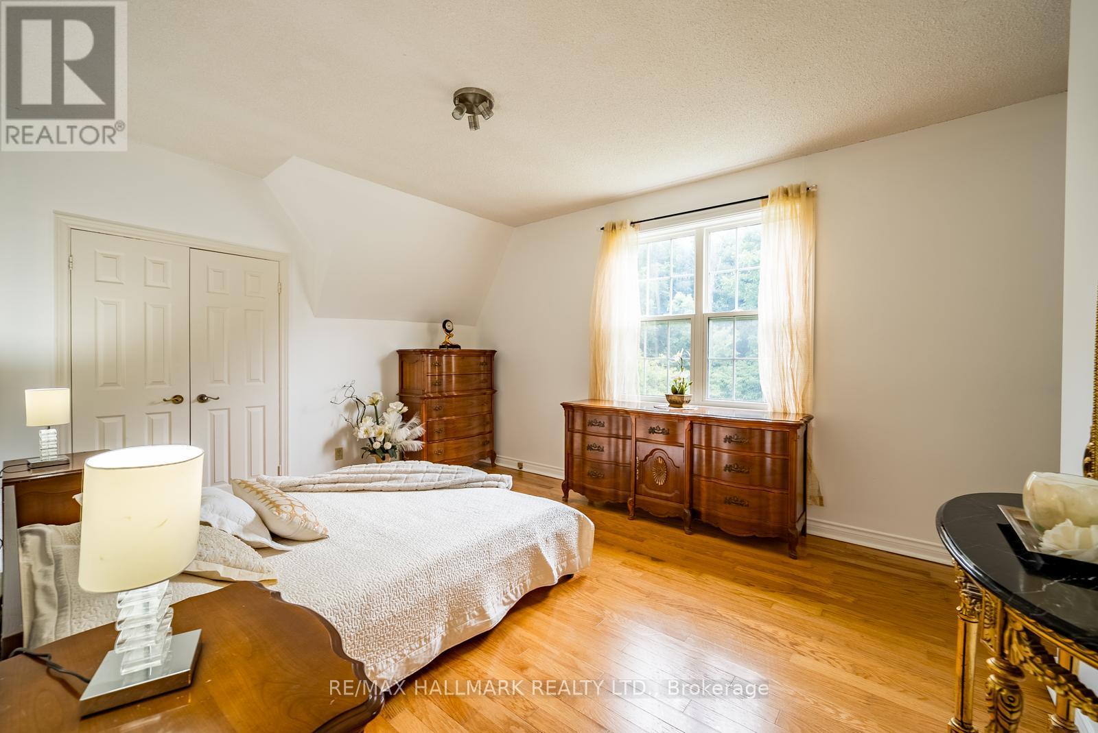 23 FORFARDALE ROAD - Image 23