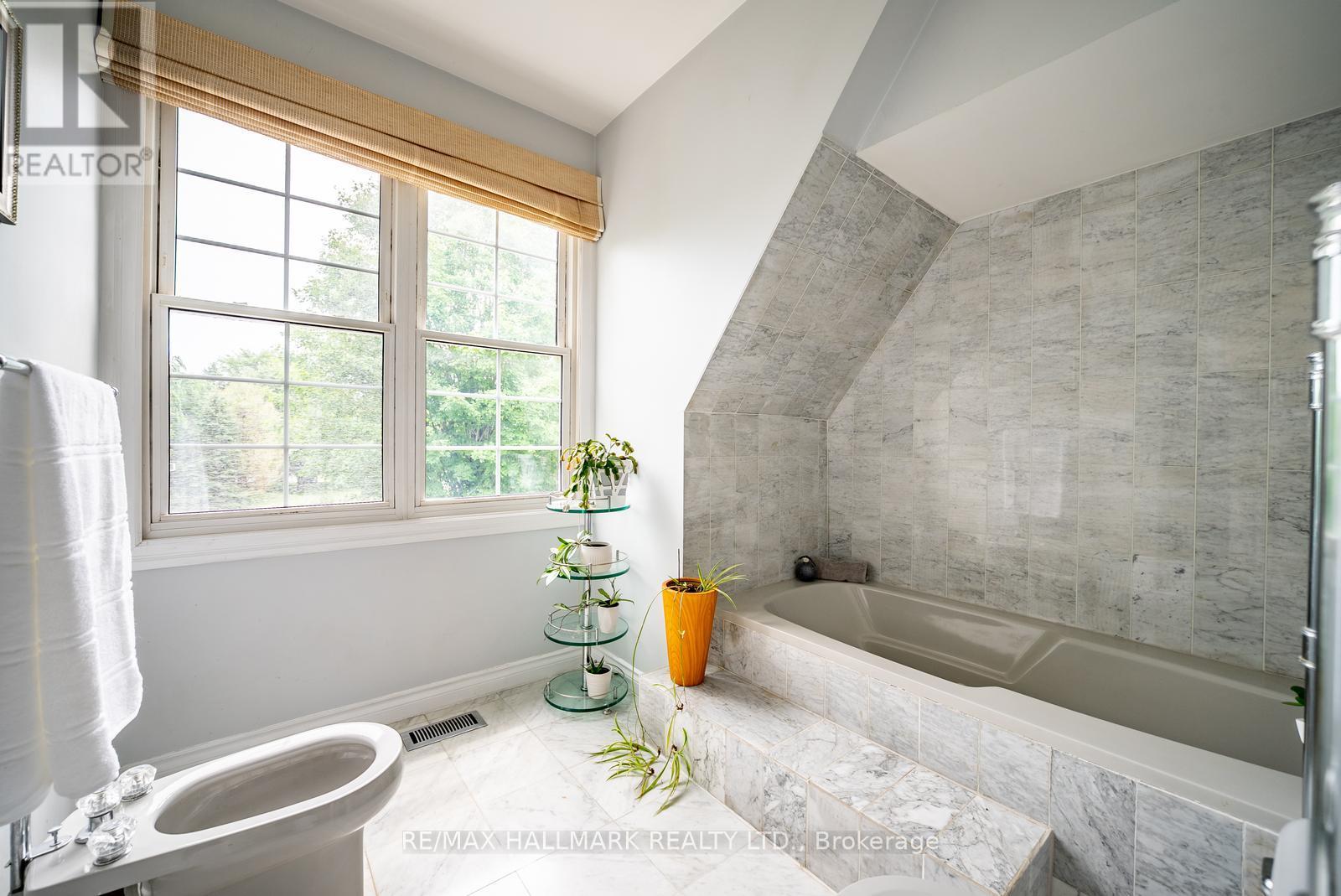 23 FORFARDALE ROAD - Image 36