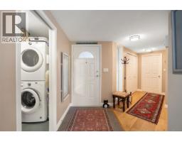 318 10 Paul Kane Pl, Victoria, BC V9A7J8 Photo 23