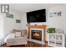 Kitchen - 269 Cedarmere Road, Orillia, ON L3V7H1 Photo 7