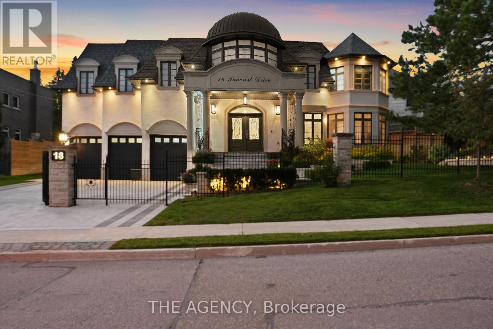 18 SUNCREST DRIVE - 3