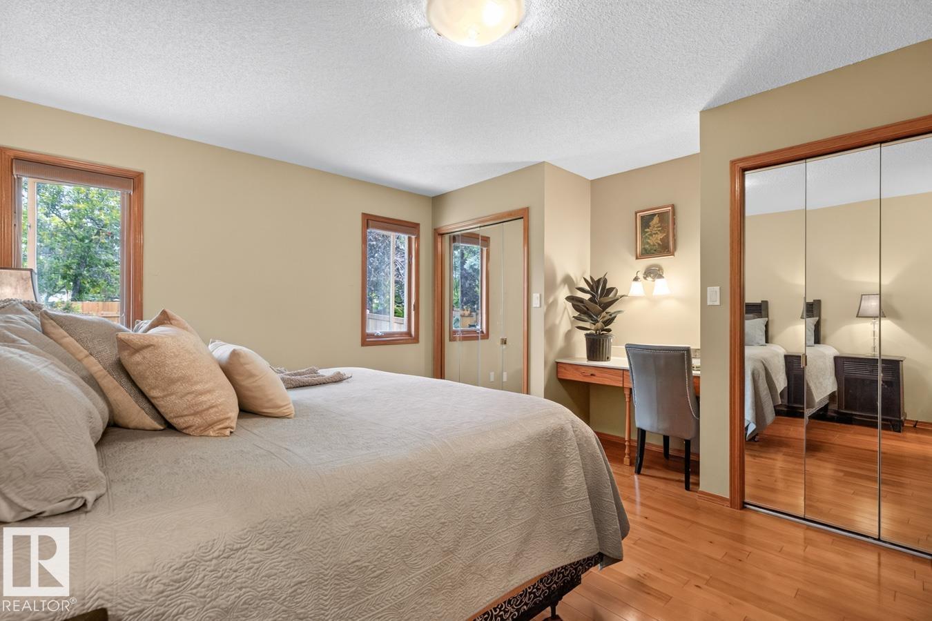 14 NEWPORT DR - 24