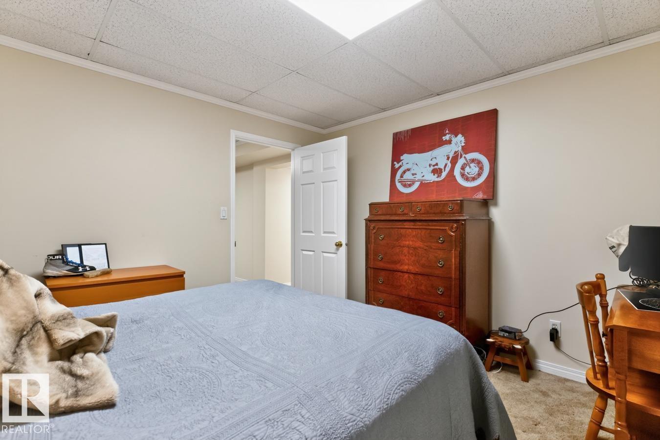 14 NEWPORT DR - 37