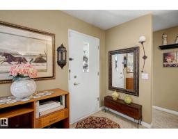 10715 50 St Nw, Edmonton, AB T6A2E3 Photo 12
