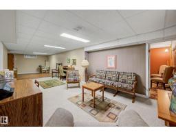 10715 50 St Nw, Edmonton, AB T6A2E3 Photo 31