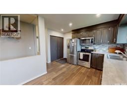 Kitchen - 110 Wright Road, Moosomin, SK S0G3N0 Photo 8