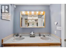 1721 Wallis Road, Okanagan Falls, BC V0H1R2 Photo 21