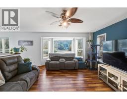 Primary Bedroom - 1721 Wallis Road, Okanagan Falls, BC V0H1R2 Photo 6