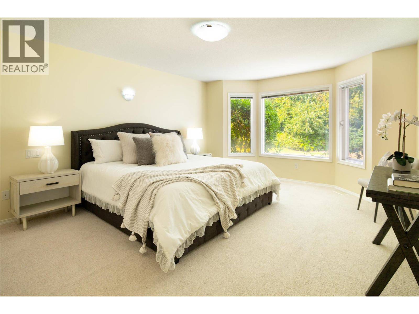 #305 650 Lexington Drive - 19