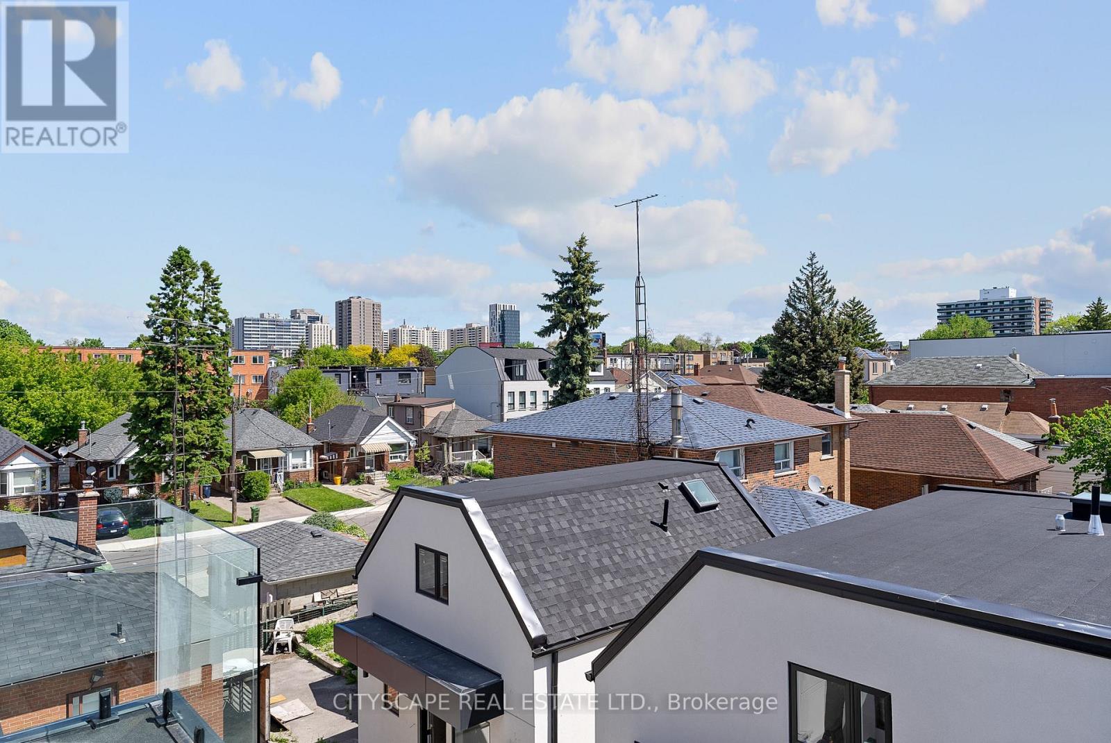 UPPER #4 - 589 OAKWOOD AVENUE, Toronto (Oakwood Village) — photo 4