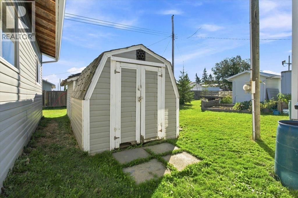 10203 99 Avenue - 21