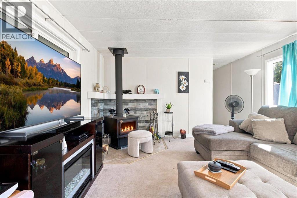10203 99 Avenue - 8