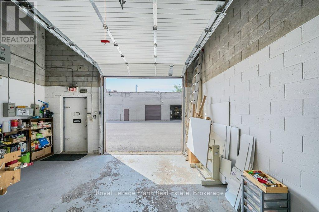1 - 676 MONARCH AVENUE, Ajax (South West) — photo 5