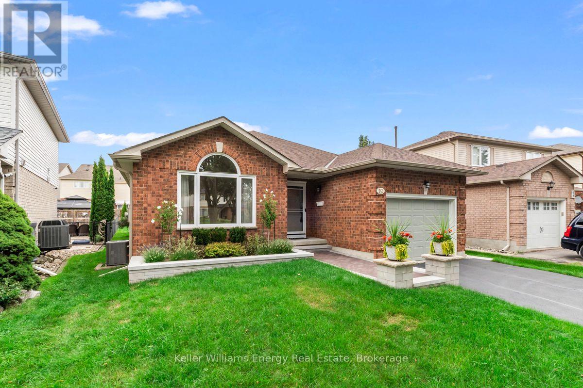 92 GEORGE REYNOLDS DRIVE - 4