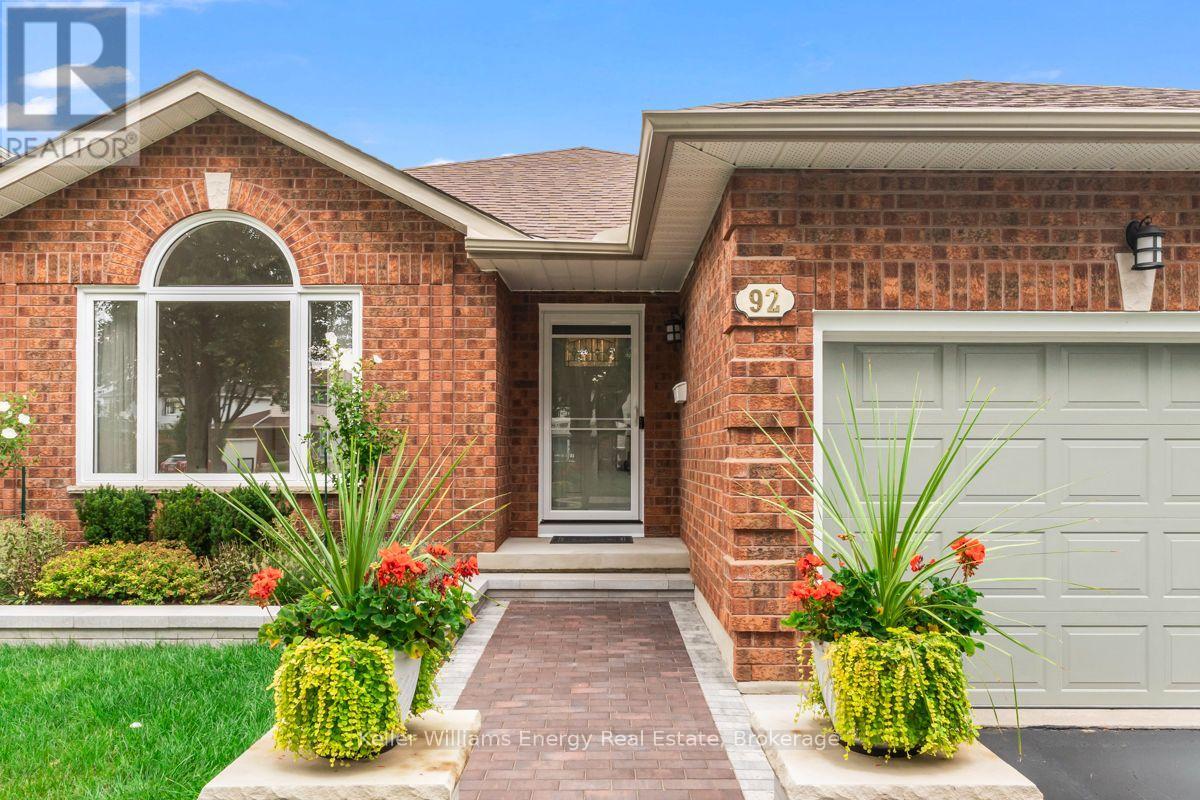 92 GEORGE REYNOLDS DRIVE - 5