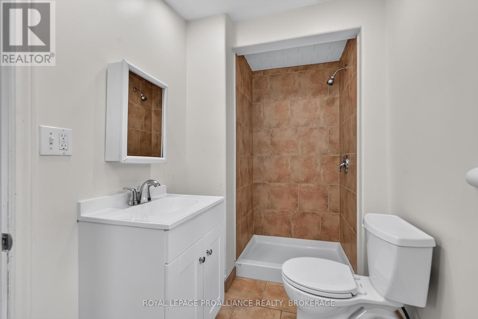 196 YORK STREET - 10