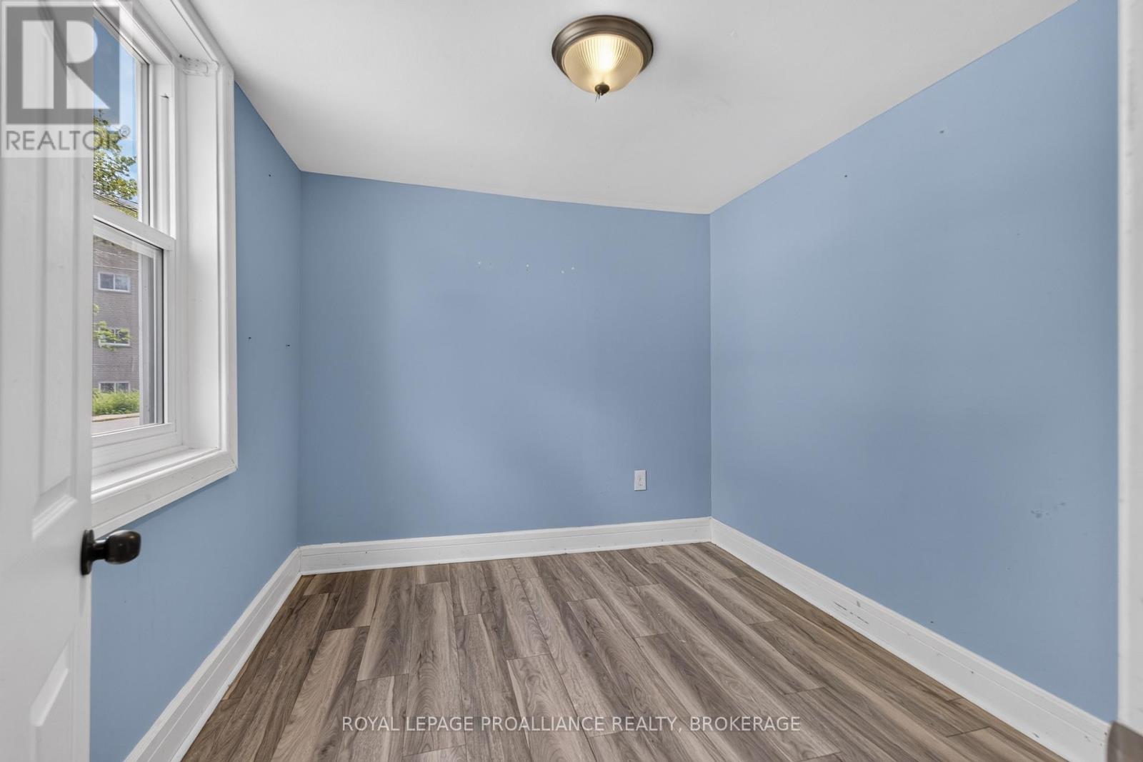 196 YORK STREET - 11