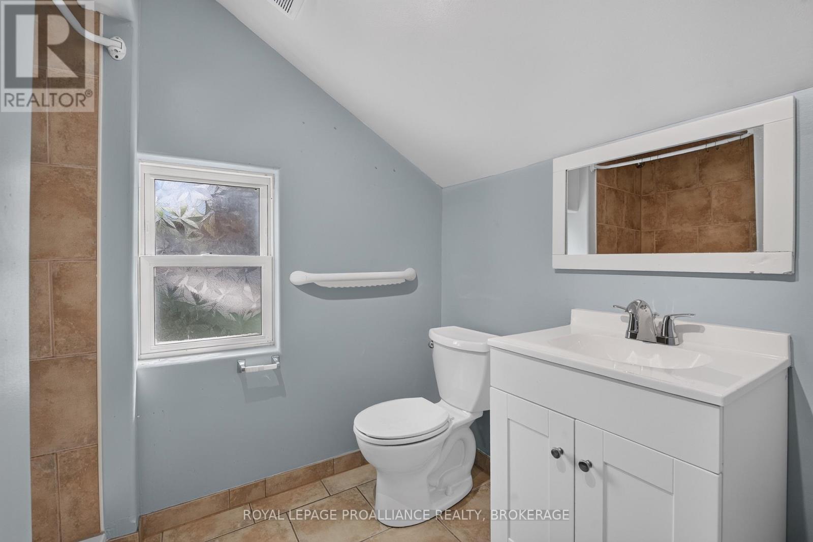 196 YORK STREET - 14