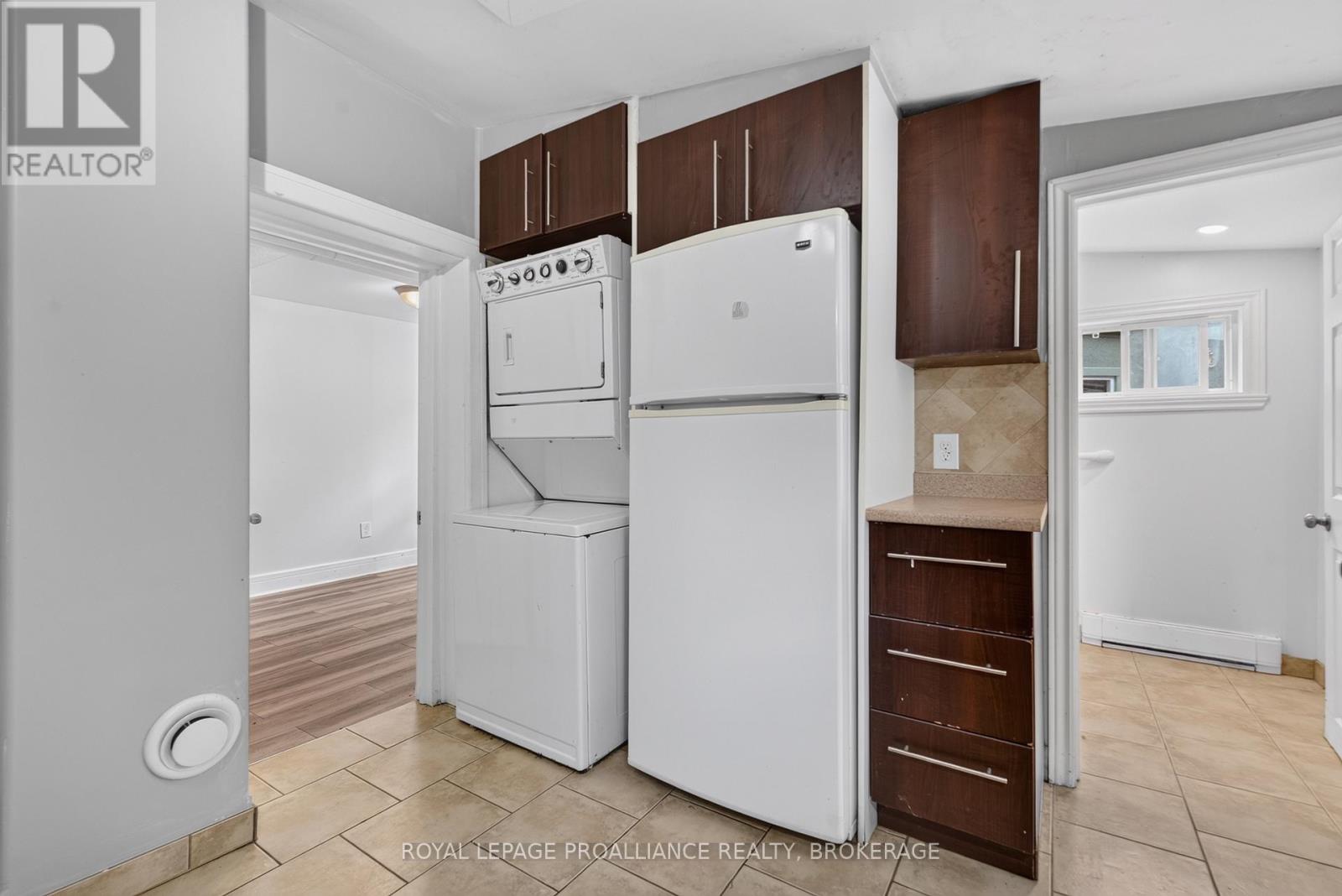 196 YORK STREET - 8