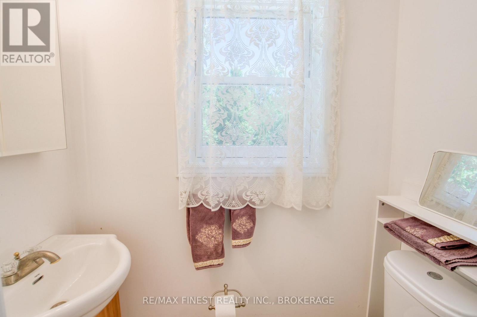 1252 CLEMENT ROAD - Image 24