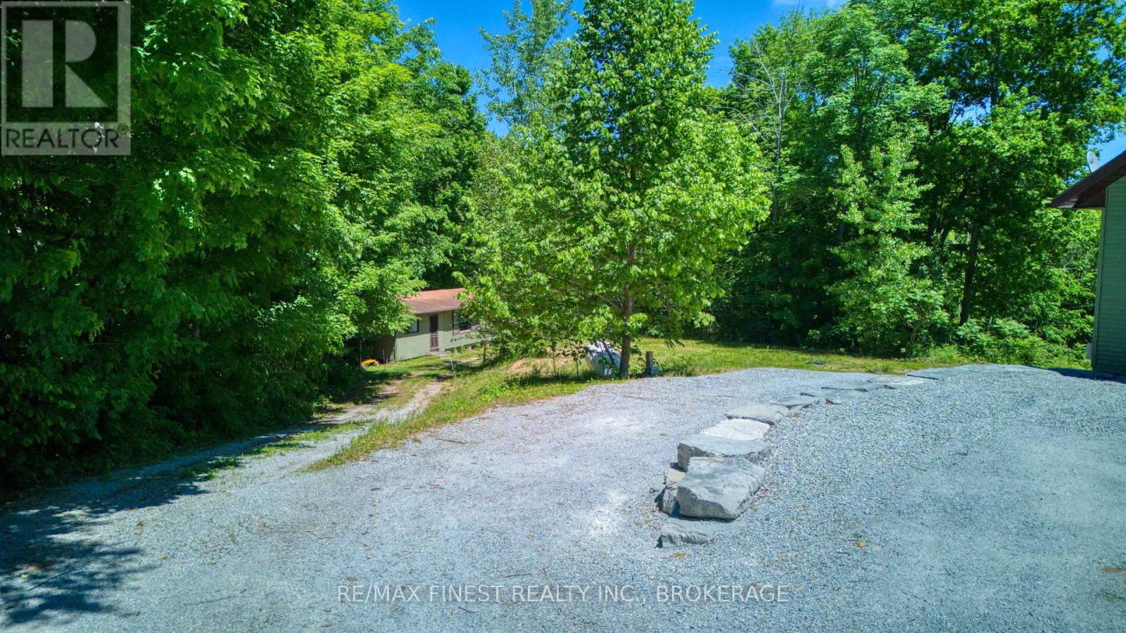 1252 CLEMENT ROAD - Image 44