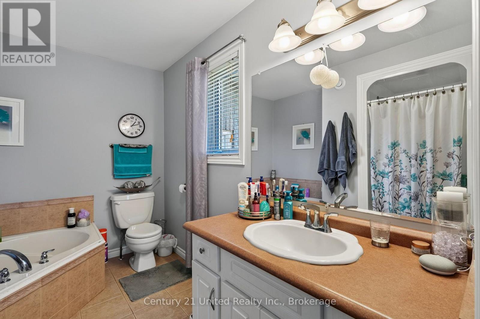 65 DIVISION STREET - Image 21