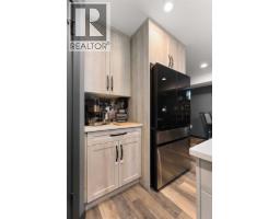 4929 Southlands Drive Se, Medicine Hat, AB T1B0C1 Photo 12