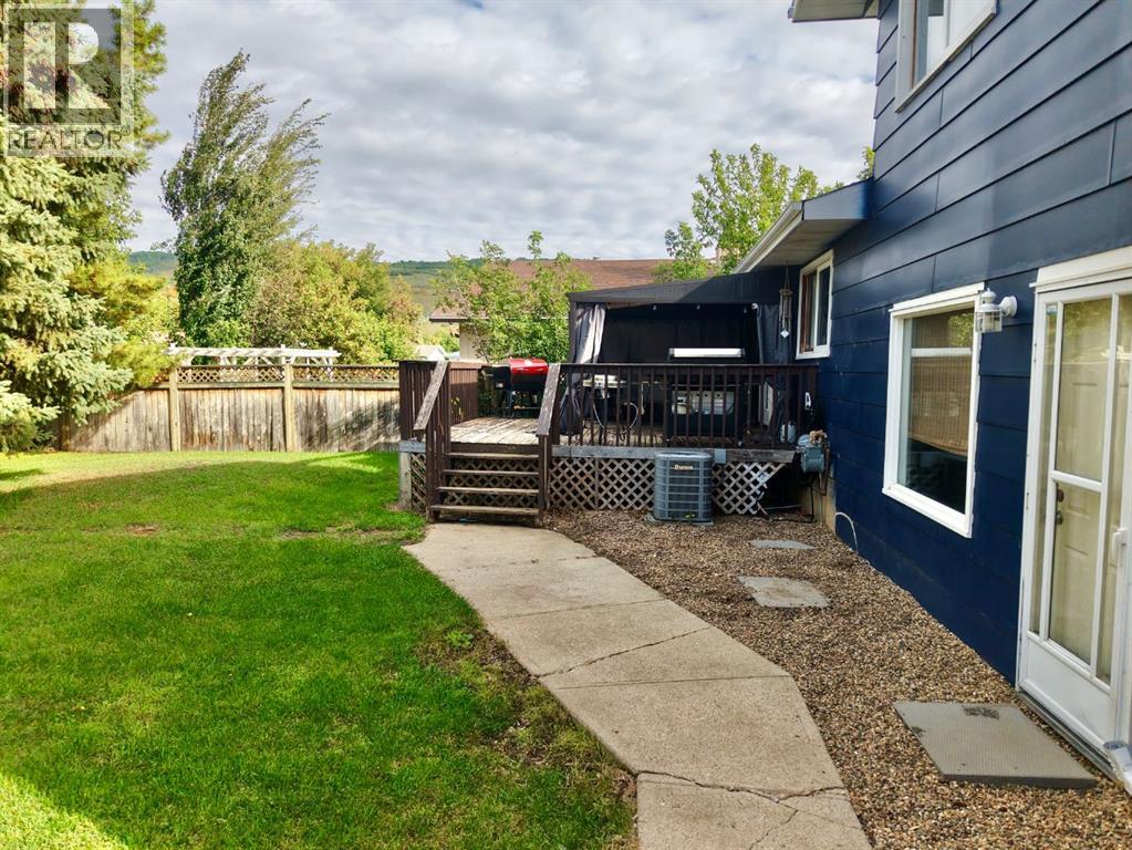 9610 74 Avenue - 43