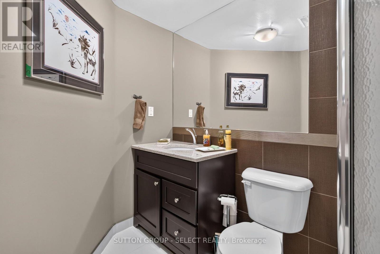 #32 124 NORTH CENTRE ROAD - Image 21