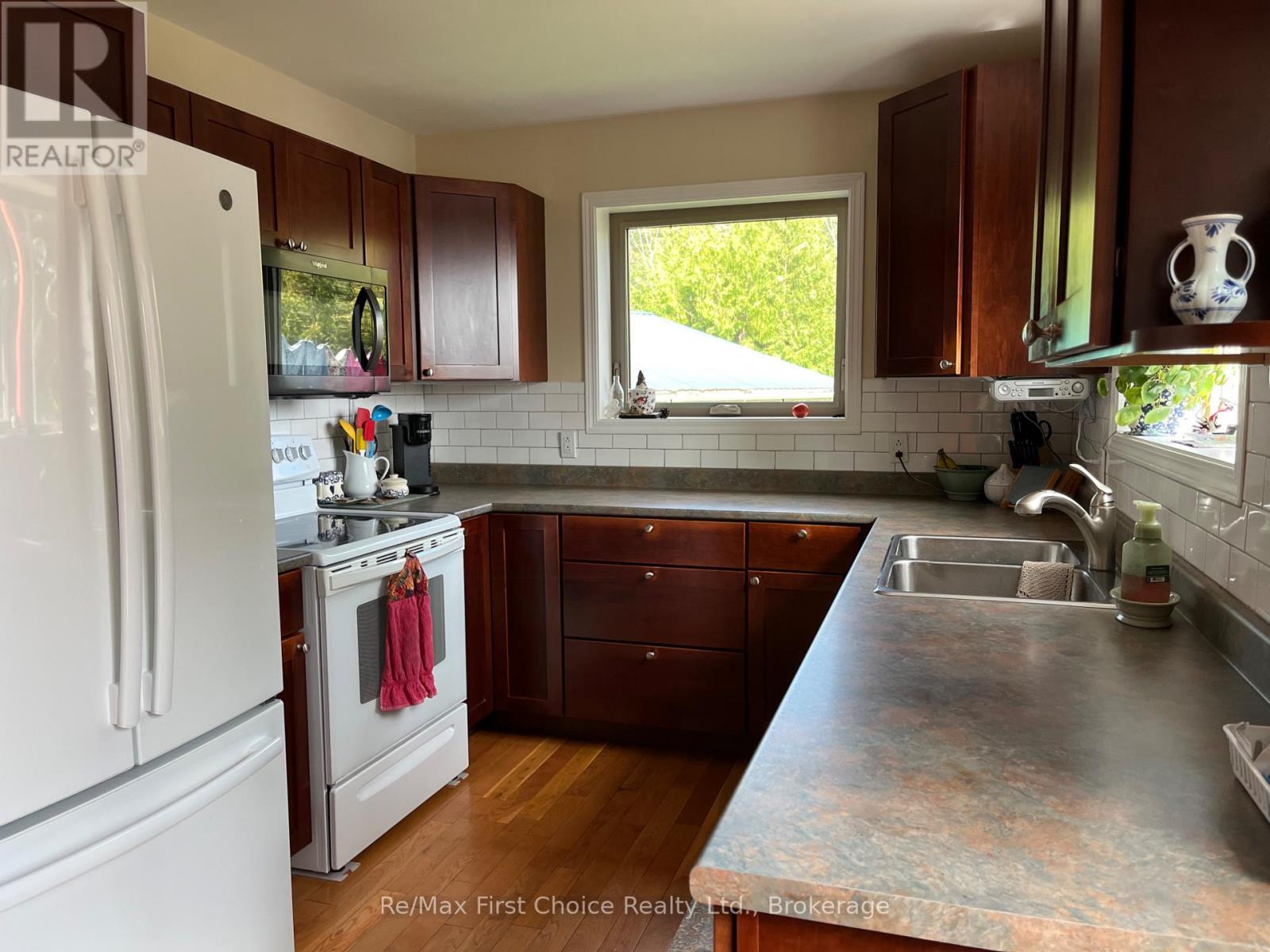 291 BERNIER BEACH BOULEVARD - 7