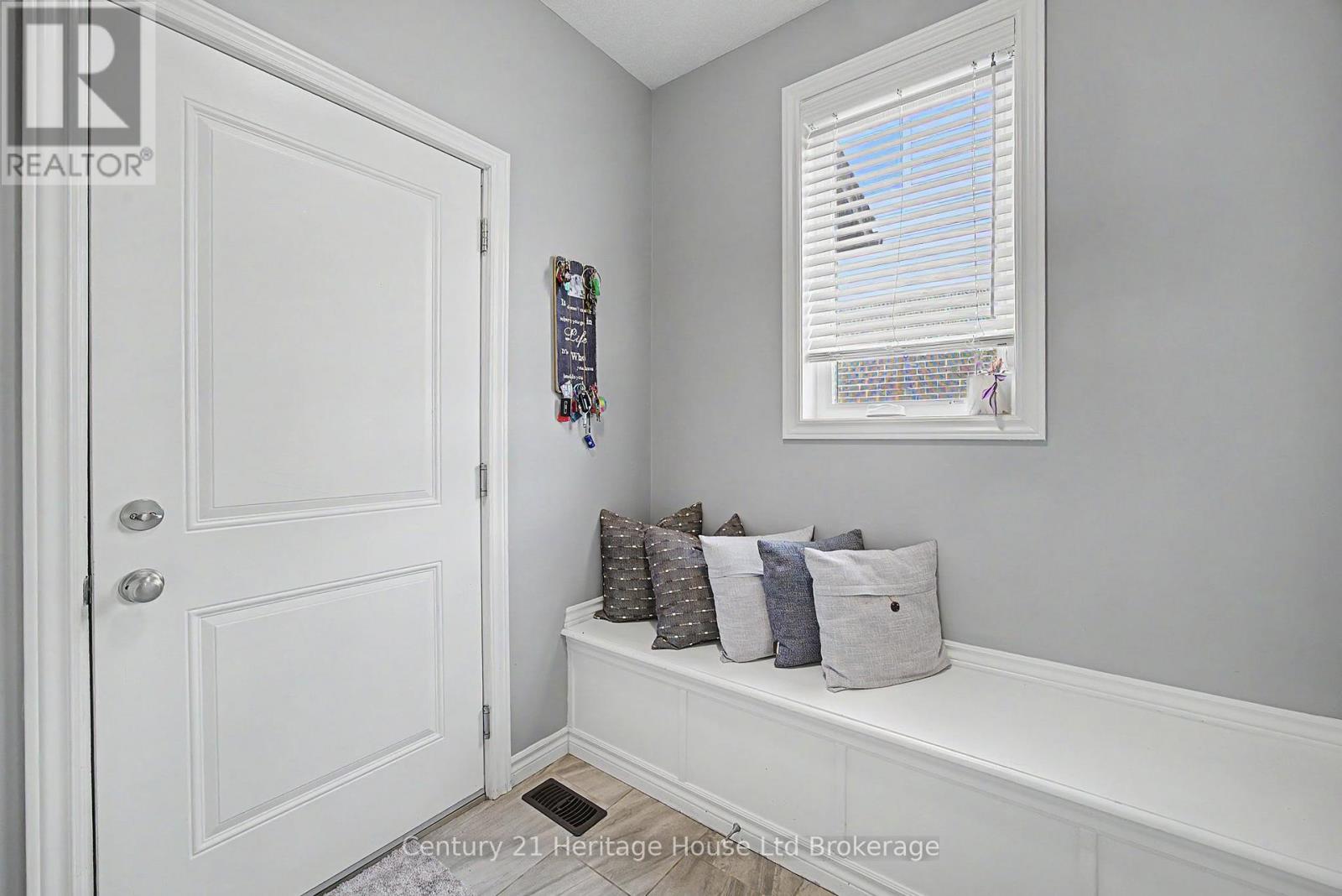 91 BOYD BOULEVARD - Image 20