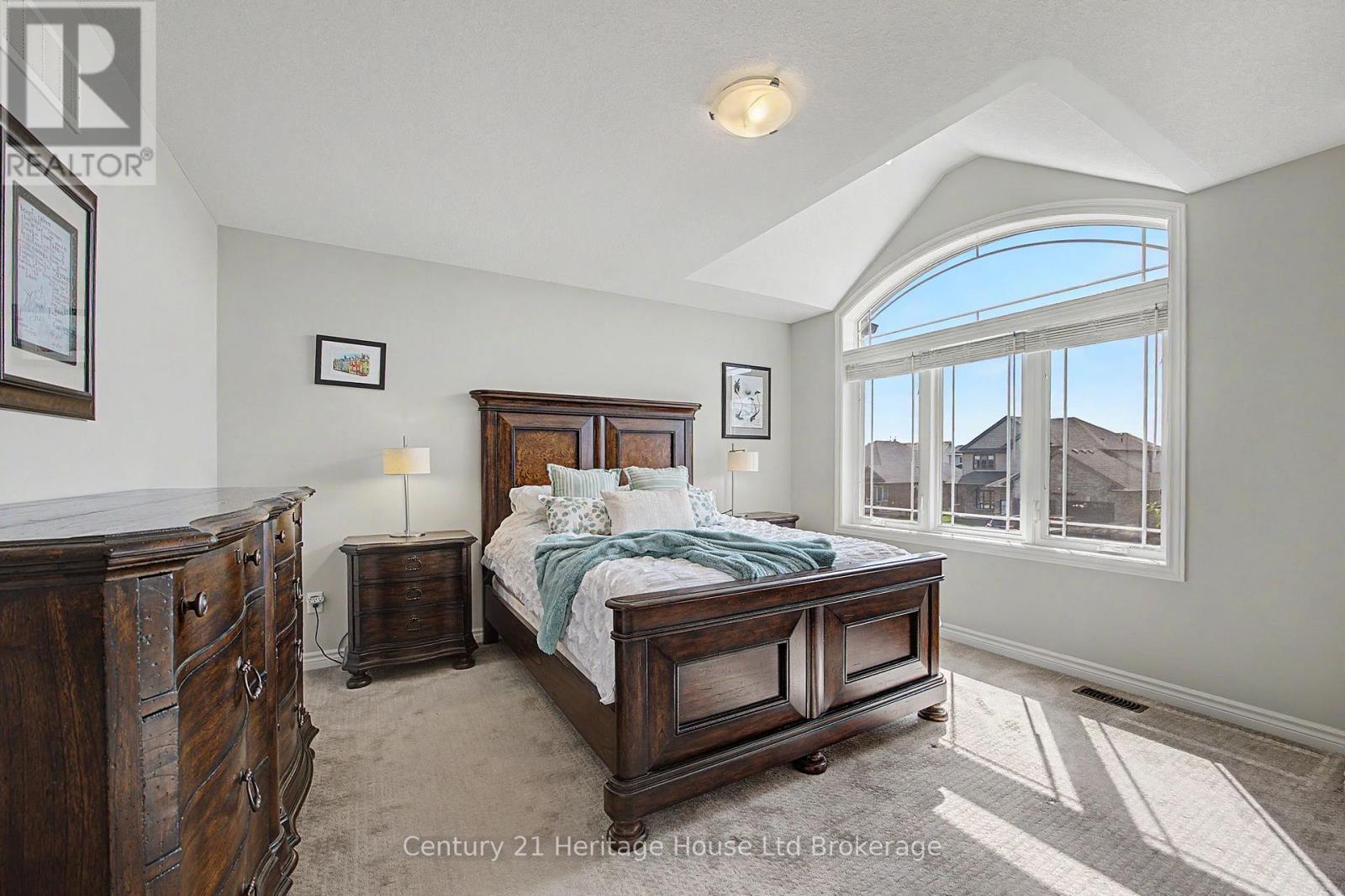 91 BOYD BOULEVARD - Image 21