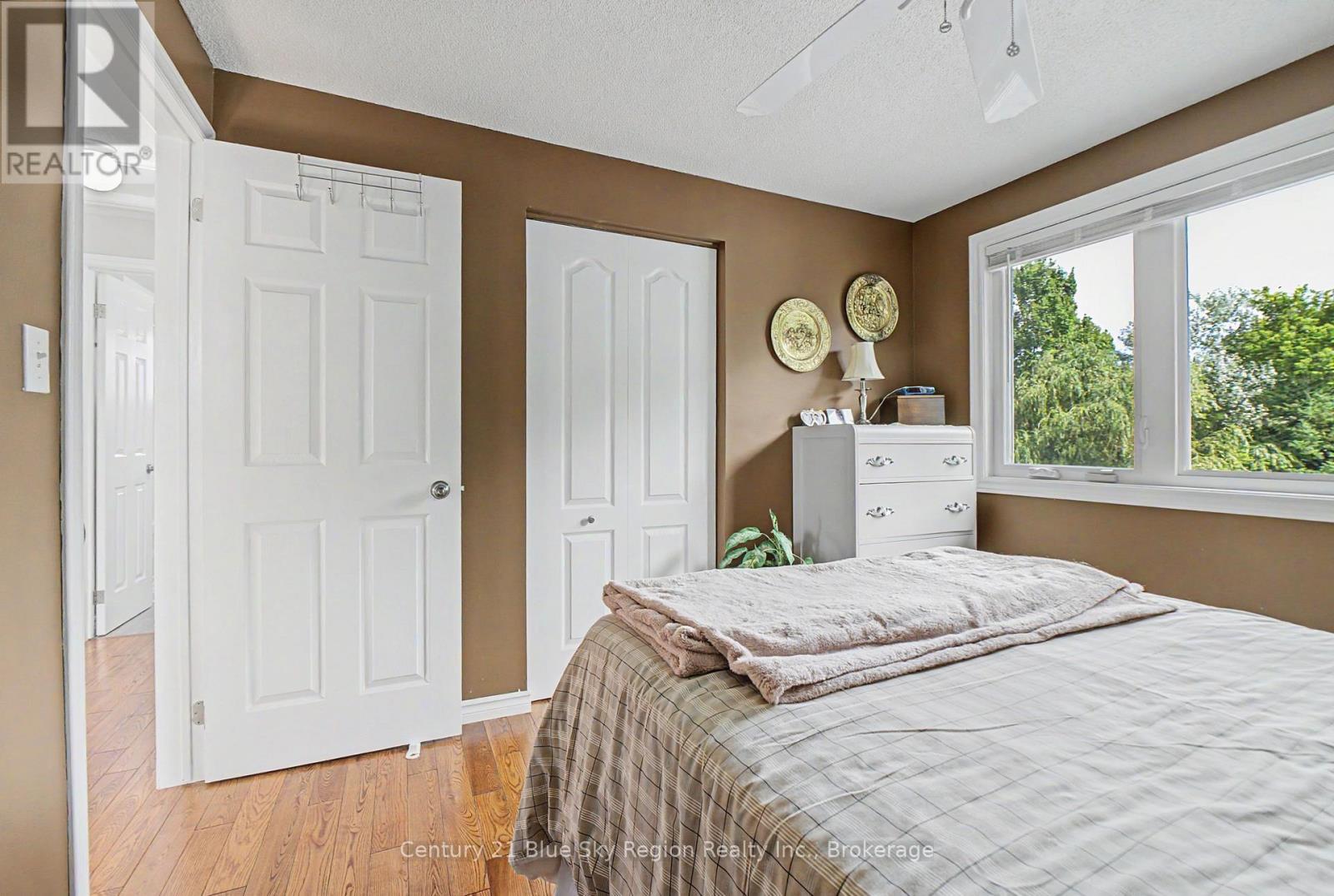 108 TWEEDSMUIR DRIVE - 22