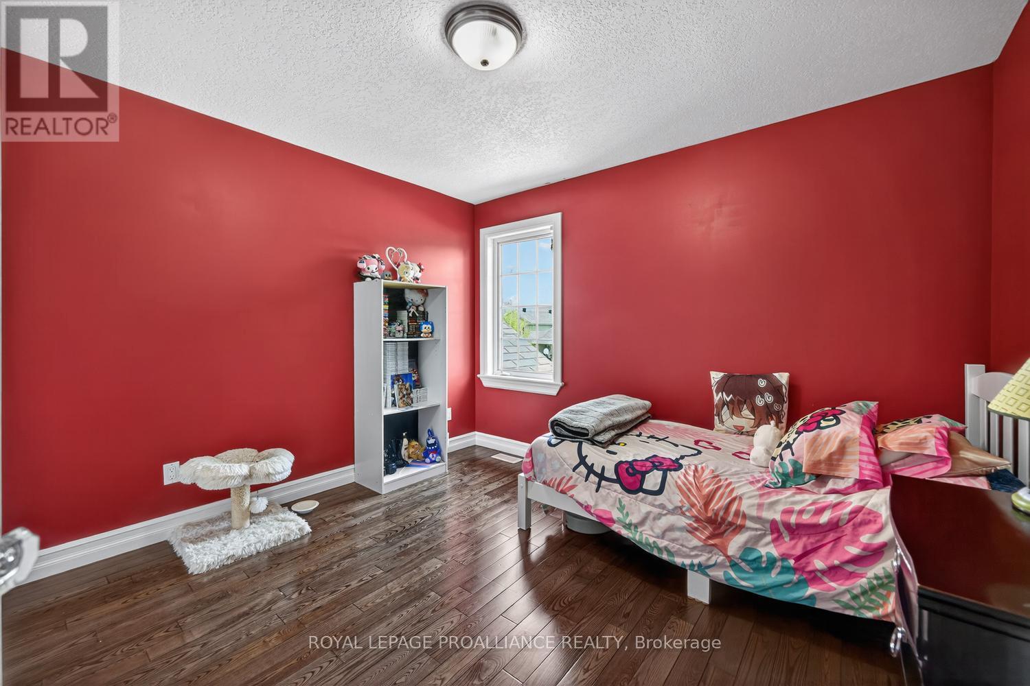 1014 CRESTWOOD DRIVE - Image 21