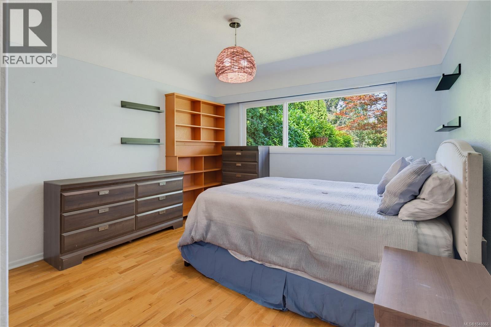 2083 Renfrew Rd - Image 18