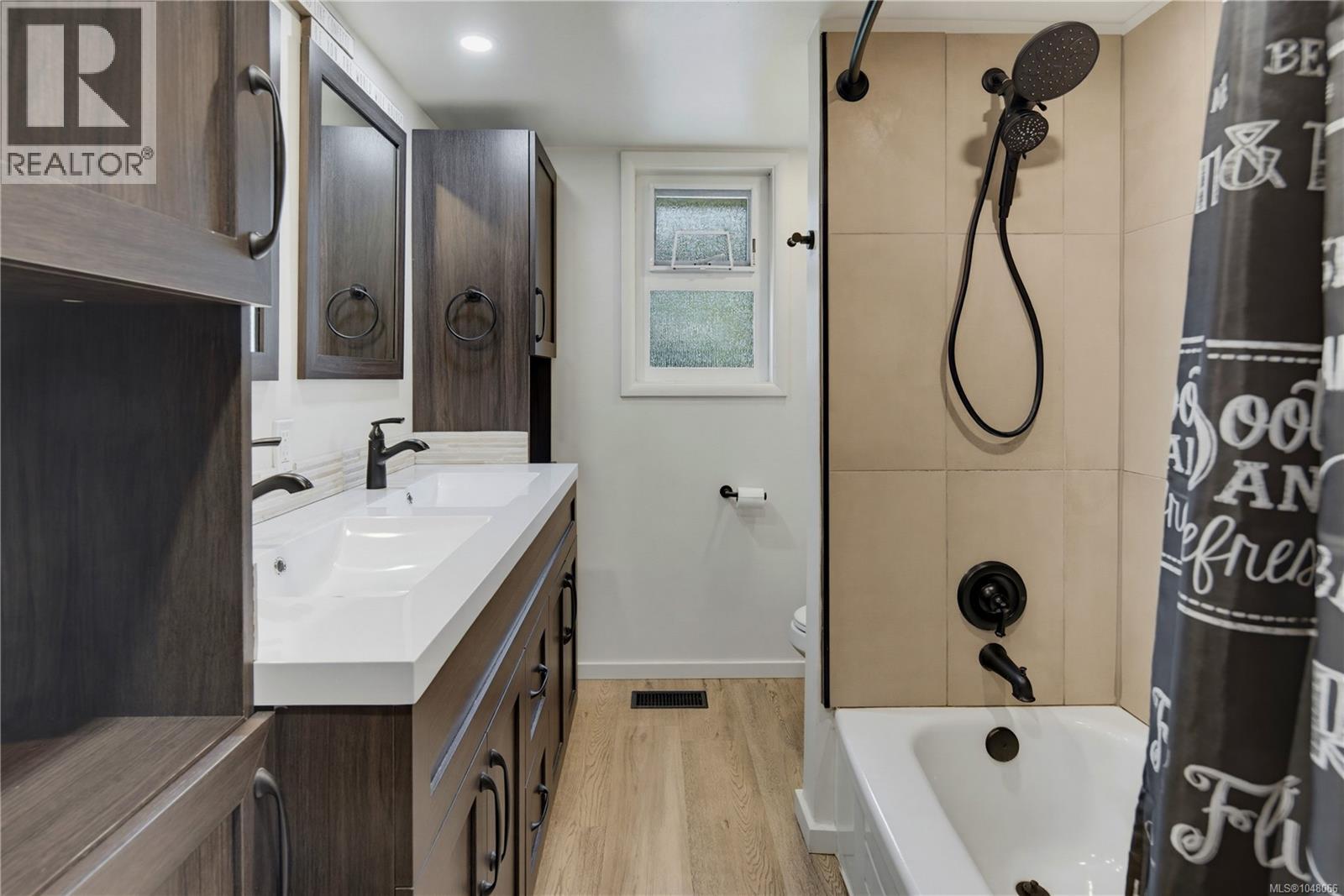 2083 Renfrew Rd - Image 20