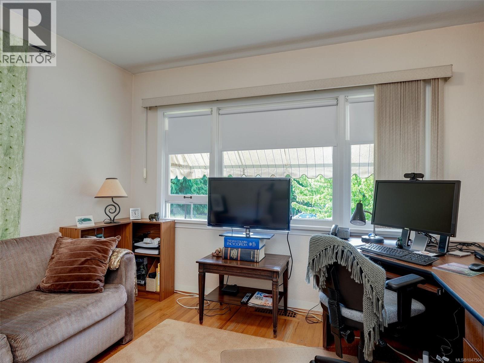 2568 Margate Ave - 11