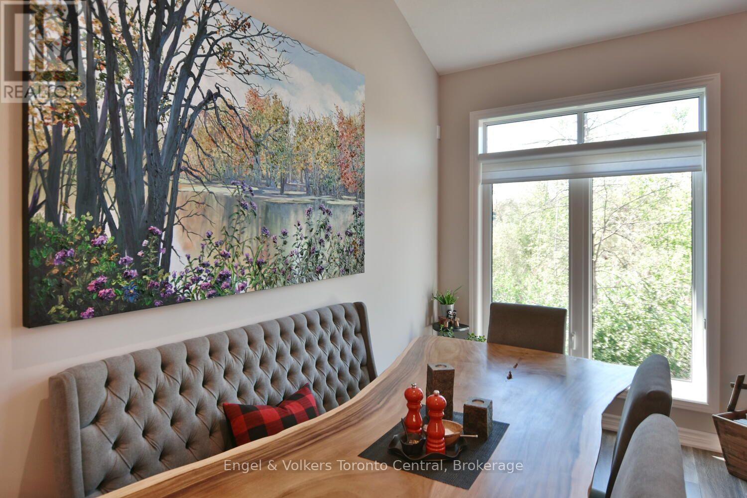 18 ROBBIE WAY - Image 17
