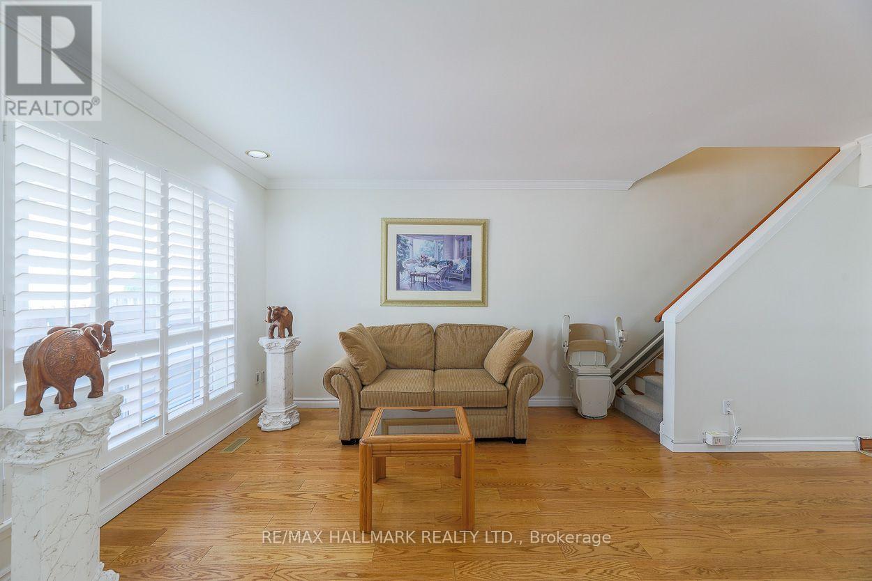 #1 83 RAMEAU DRIVE - 6